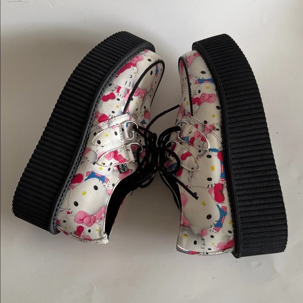 T.U.K Hello Kitty Sanrio Toys Mondo A8888 Creeper Platform Punk Shoes size 6